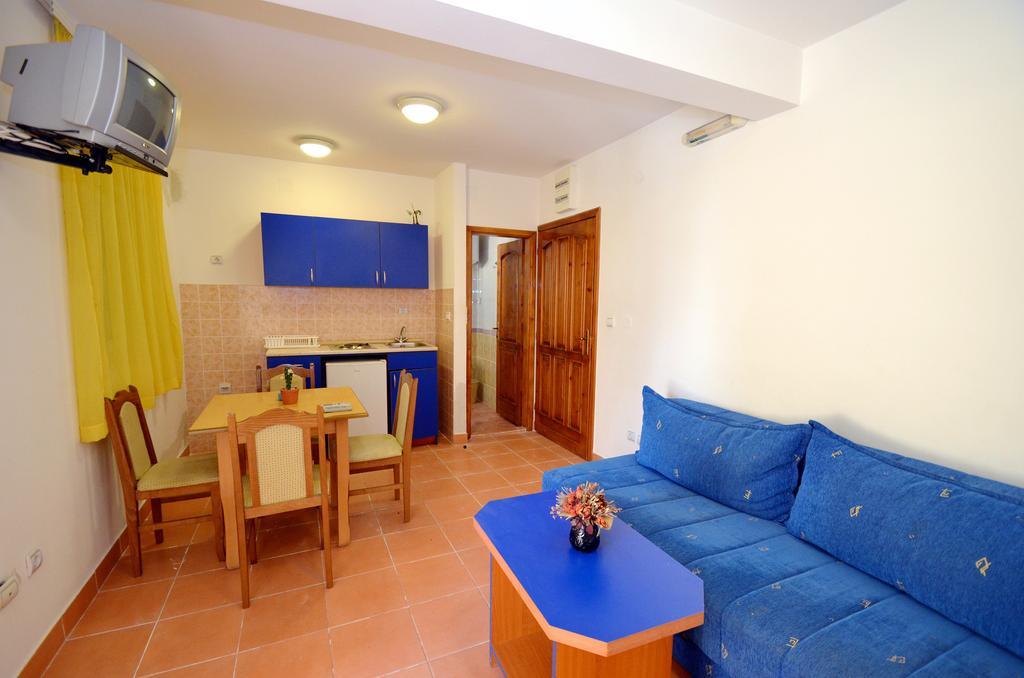 Guest House Villa Iva Budva Quarto foto