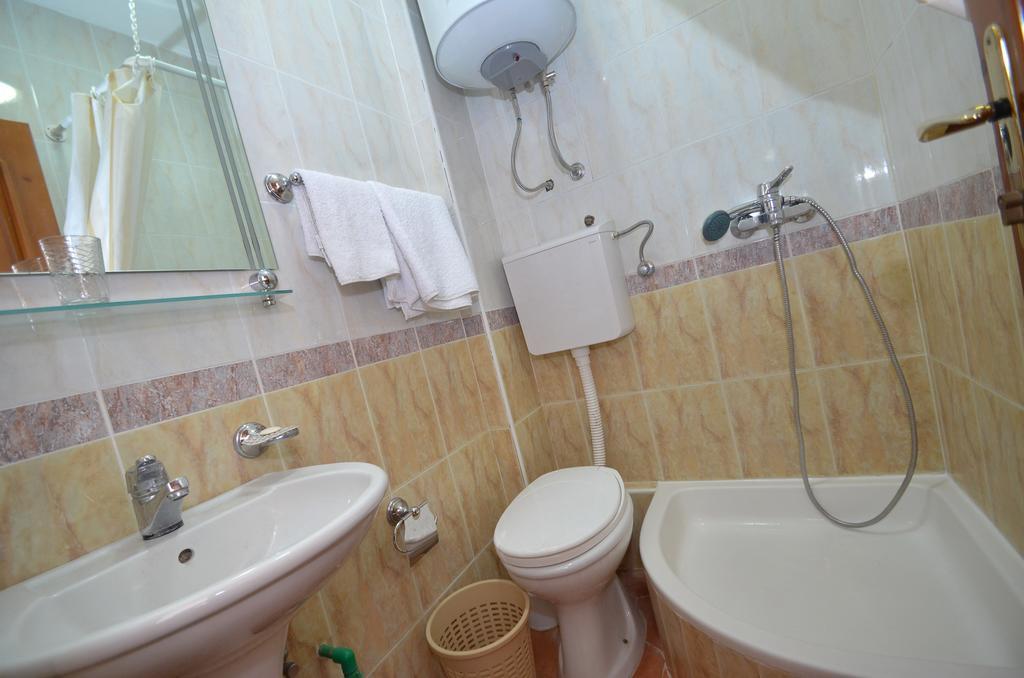 Guest House Villa Iva Budva Quarto foto